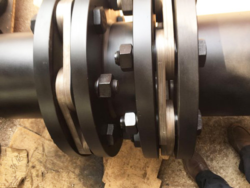 Diaphragm coupling group and coupling plastic melt supplement